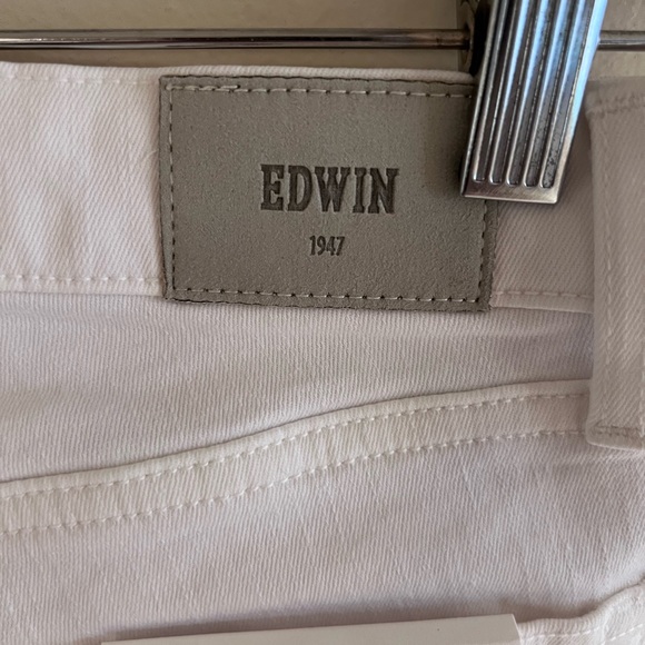 Edwin Bree Mid Rise Straight Crop Jean NWT Size 24 Optic White - Picture 10 of 10